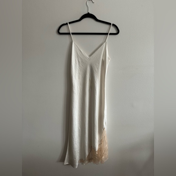 Aritzia slip dress in S - Picture 1 of 4